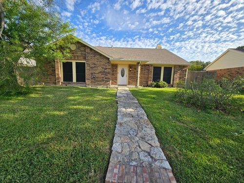 7005 Wills Dr, Garland, TX, 75043-6622 | Card Image