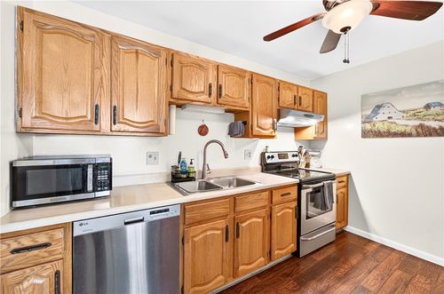 34-34 Village Ct, West Warwick, RI, 02893-2256 | Card Image