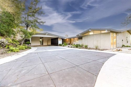 5260 Gould Ave, La Canada Flintridge, CA, 91011-2428 | Card Image