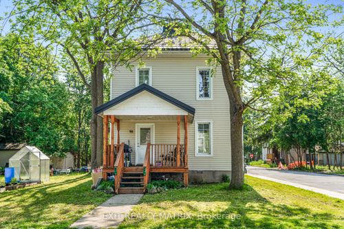98 Albert St, North Dundas, ON, K0C1H0 | Card Image