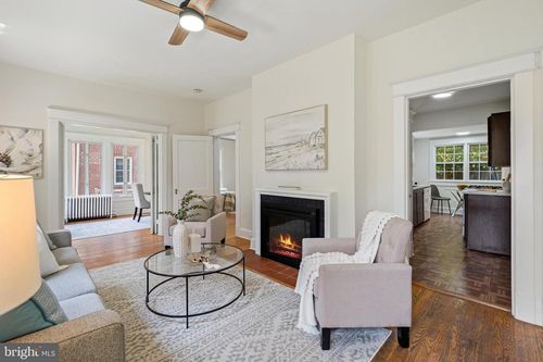 4323 Fessenden St Nw, WASHINGTON, DC, 20016-4032 | Card Image
