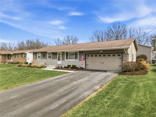 2855 Vollmer Dr, Youngstown, OH, 44511-1959 | Card Image