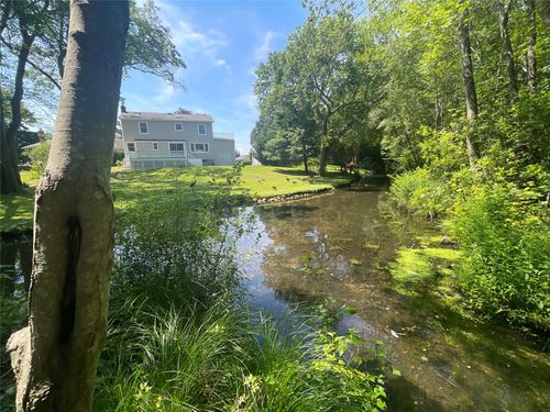 8 Trezza Ct, Bellmore, NY, 11710-4229 | Card Image