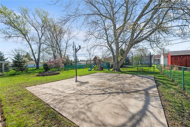 3215 King Richard Dr, House other with 4 bedrooms, 2 bathrooms and null parking in Parma OH | Image 20