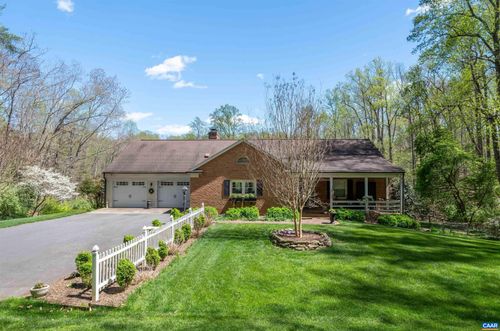 2415 Frog Rock Ln, Charlottesville, VA, 22901-5322 | Card Image