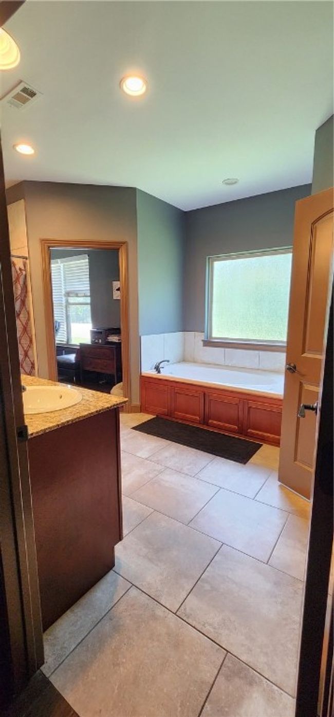 master bath | Image 12