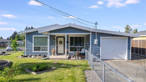 519 S 92nd St, Tacoma, WA, 98444-6149 | Card Image