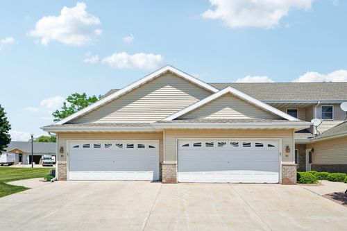 865 Prairie Gdns -, Kewaskum, WI, 53040 | Card Image