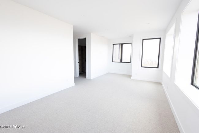 2132 E Outlaw Rd, Home with 5 bedrooms, 6 bathrooms and null parking in Hideout UT | Image 37
