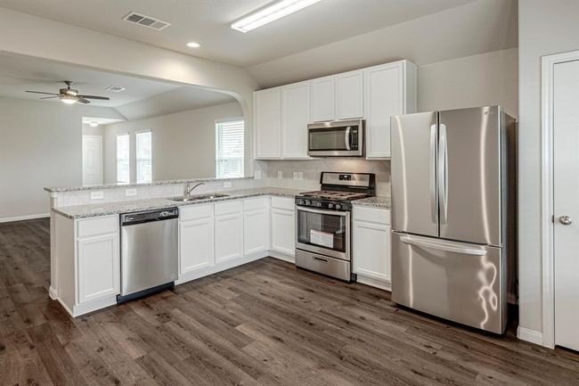 4922 Blue Jacaranda Way, House other with 3 bedrooms, 2 bathrooms and 2 parking in Spring TX | Image 14