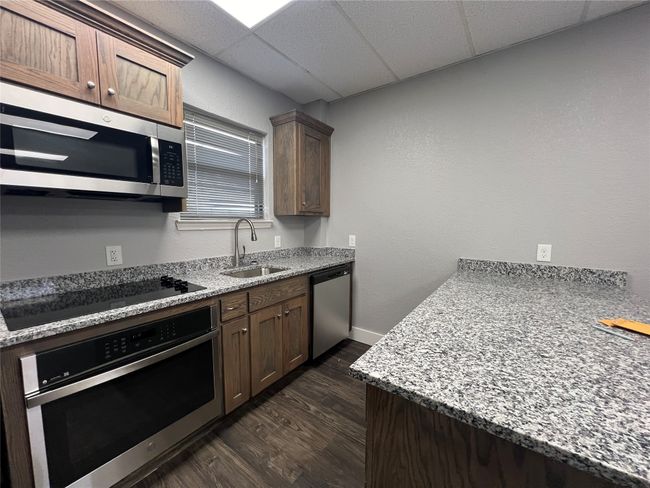STE-200 - 919 S Carroll Blvd, Condo with 2 bedrooms, 1 bathrooms and null parking in Denton TX | Image 4