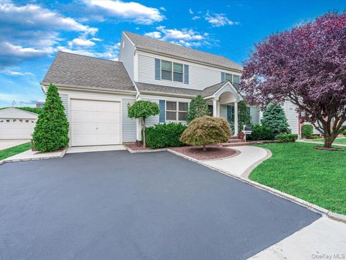 151 Atlantic Ave, Carle Place, NY, 11514-1617 | Card Image