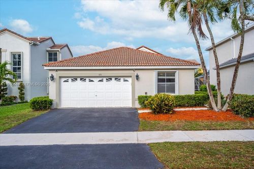628 Stanton Dr, Weston, FL, 33326-3591 | Card Image