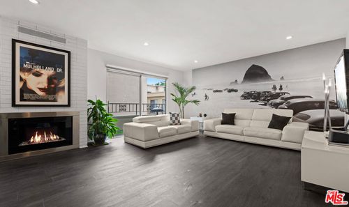 apt-207-1221 N Kings Rd, West Hollywood, CA, 90069-2819 | Card Image