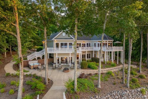 283 Lakewoods Dr, Macon, NC, 27551-9077 | Card Image