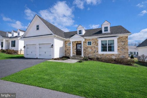 4459 Old Saucon Rd, Bethlehem, PA, 18015-8705 | Card Image