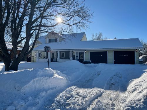 9 Parliament St, Colborne, ON, K0K1S0 | Card Image