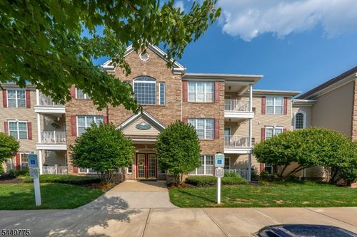 319 Sophee Ln, Lakewood, NJ, 08701-6080 | Card Image