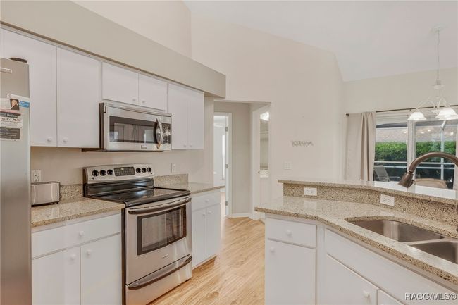 4542 N Serene Pt, House other with 3 bedrooms, 2 bathrooms and 2 parking in Hernando FL | Image 13
