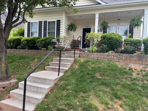 1060 Cranberry Ct, Moneta, VA, 24121-6357 | Card Image