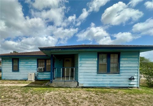 801 Ruben Chavez, Robstown, TX, 78380 | Card Image
