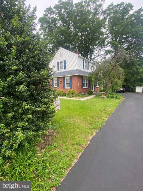 321 Silver Ave, WILLOW GROVE, PA, 19090-2822 | Card Image
