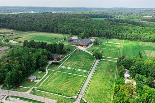 12640 Mayfield Rd, Chardon, OH, 44024-8451 | Card Image