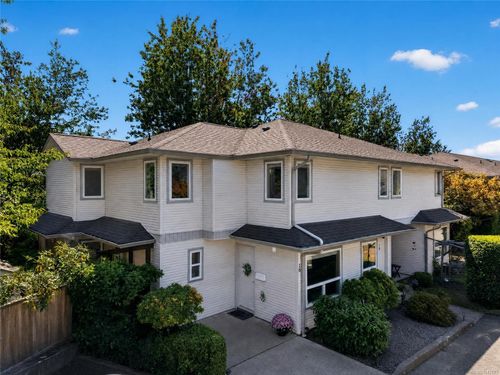 18-1180 Braidwood Rd, Courtenay, BC, V9N3R9 | Card Image