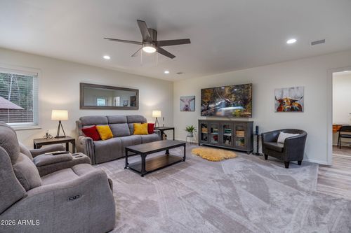 5145 Drifting Snow Loop, Pinetop, AZ, 85935-8543 | Card Image