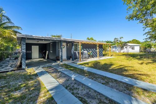 125 Nw 127th St, North Miami, FL, 33168-4624 | Card Image