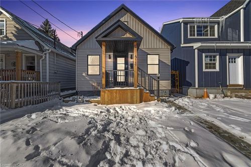 411 Fairfield Ave, Hamilton, ON, L8H5J1 | Card Image