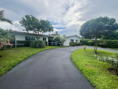 2050 Ne 55th St, House other with 3 bedrooms, 3 bathrooms and null parking in Fort Lauderdale FL | Image 1