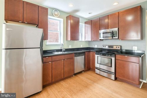 apt-2nd-5035 Walton Ave, PHILADELPHIA, PA, 19143-2256 | Card Image