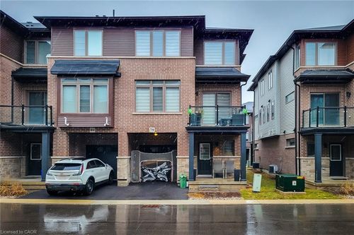 575 Woodward Ave, Hamilton, ON, L8H0B3 | Card Image