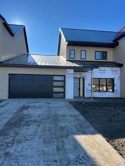 19 E Duke St, Vermillion, SD, 57069 | Card Image