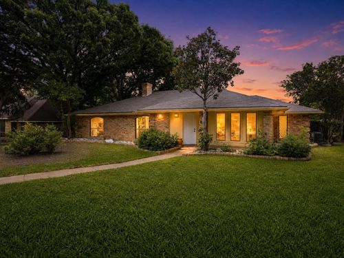 1214 Fawn Ridge Dr, Duncanville, TX, 75137-3623 | Card Image