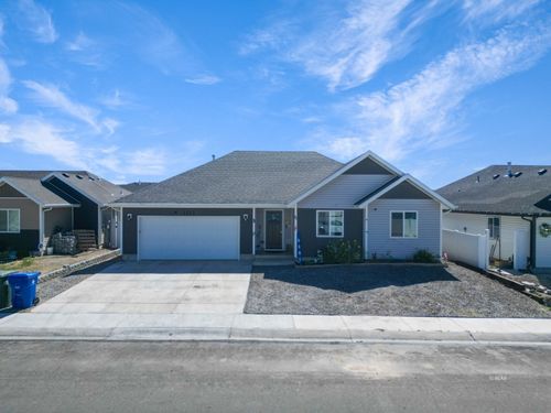 1713 Village Pkwy, Elko, NV, 89801-7815 | Card Image