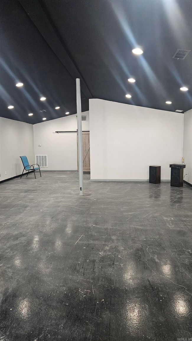 317 &amp; 319 S Main St, Home with 0 bedrooms, 0 bathrooms and 5 parking in Rector AR | Image 11