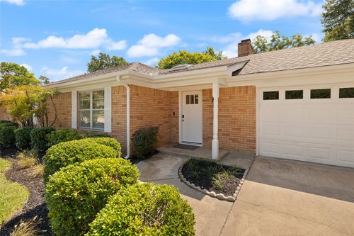 1506 Ridgeview Dr, Arlington, TX, 76012-1940 | Card Image