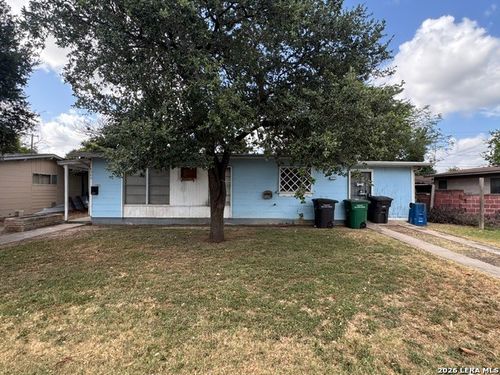 4306 Wild Oak Dr, San Antonio, TX, 78219-4121 | Card Image