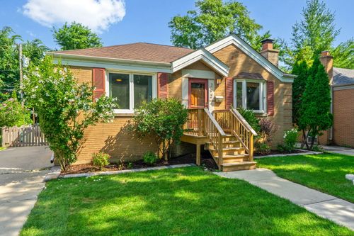 292 E Burlington St, Riverside, IL, 60546-2151 | Card Image