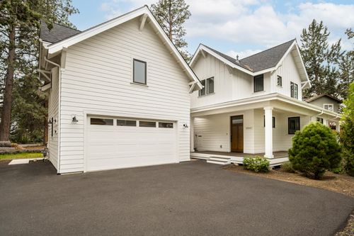 1-2-61661 Woodriver Drive, Bend, OR, 97702 | Card Image