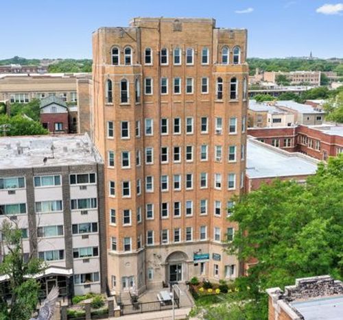 601-5860 N Kenmore Ave, Chicago, IL, 60660-3750 | Card Image