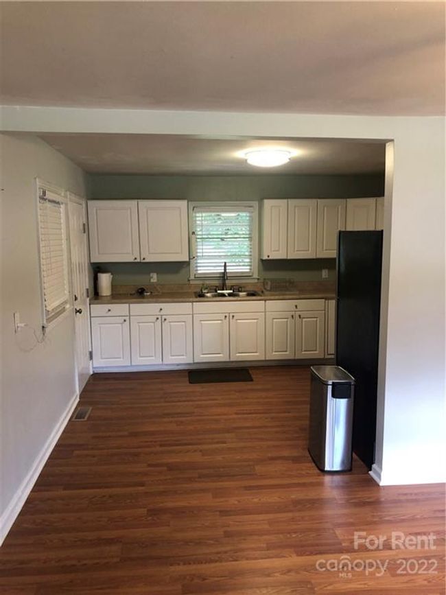 1043 Green Circle Dr, Home with 3 bedrooms, 1 bathrooms and null parking in Gastonia NC | Image 9