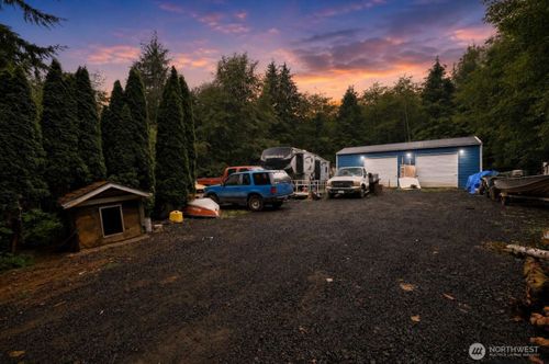 486 Ocean Beach Rd, Hoquiam, WA, 98550-9530 | Card Image