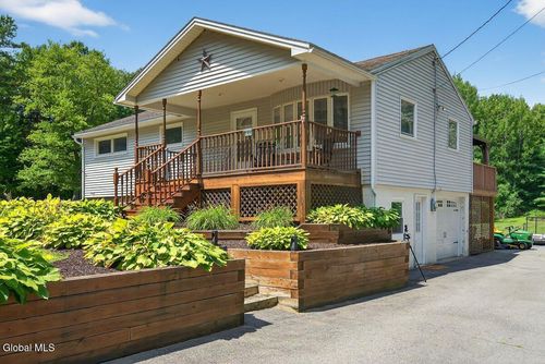 151 Reservoir Rd, Fort Edward, NY, 12828-2406 | Card Image