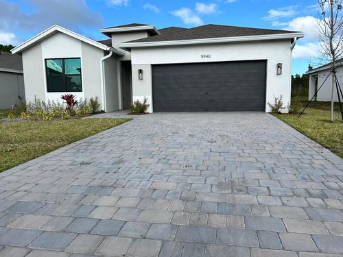 5946 Se Skyblue Cir, Stuart, FL, 34997-7311 | Card Image
