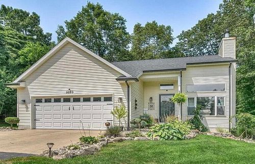 5020 Roundtree Dr, Middleville, MI, 49333-8907 | Card Image