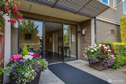 203-2830 Nw 56th St, Seattle, WA, 98107-5808 | Card Image