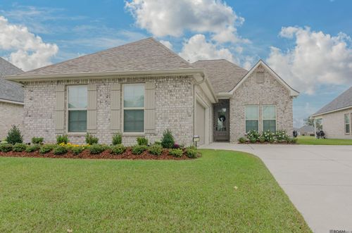 17102 Shearwater Trce, Prairieville, LA, 70769-5886 | Card Image